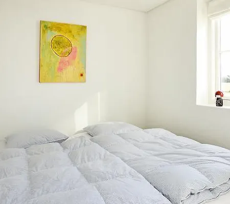 Three-bedroom Holiday In 24