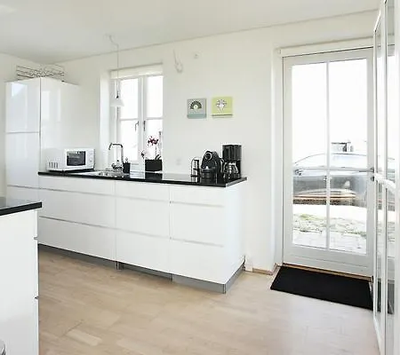 Three-bedroom Holiday In 24 Holiday home *