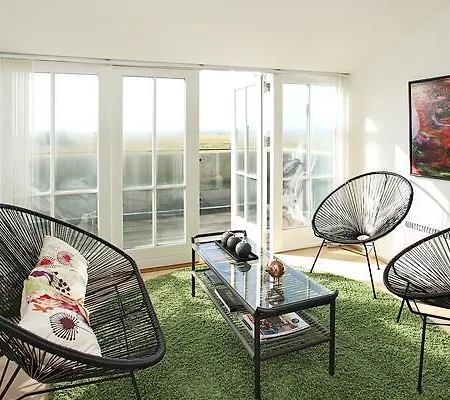 Holiday home Three-bedroom Holiday In 24 *